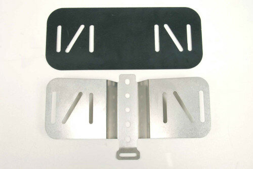 Lower backplate including padded protection